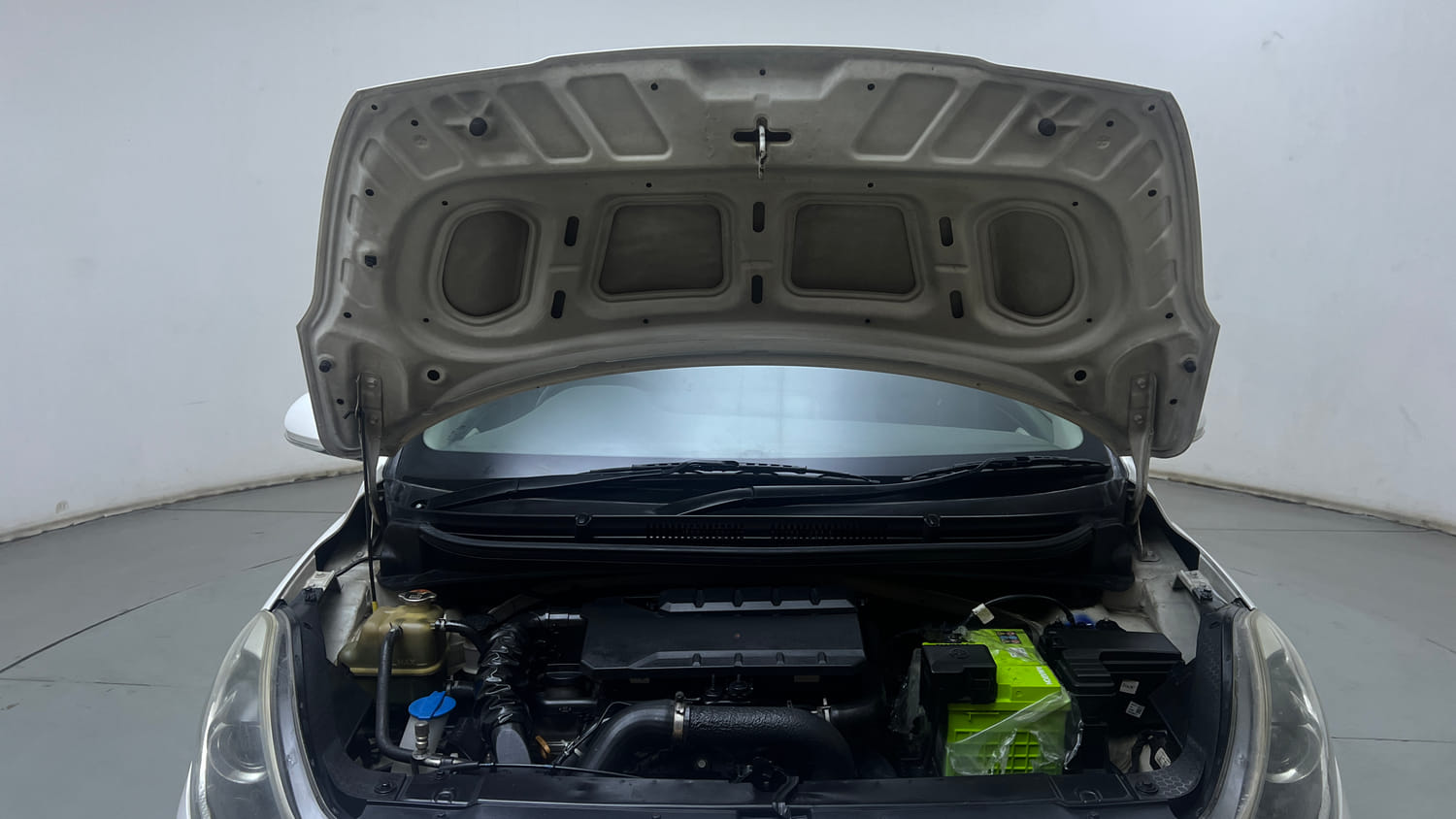 Used 2021 Hyundai Aura SX Plus 1.0 Petrol Petrol Manual engine ENGINE & BONNET OPEN FRONT VIEW