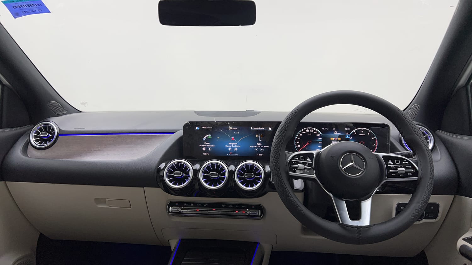 2023 Mercedes-Benz GLA 200-12