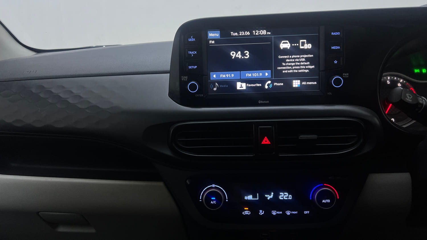 Used 2021 Hyundai Aura SX Plus 1.0 Petrol Petrol Manual interior MUSIC SYSTEM & AC CONTROL VIEW