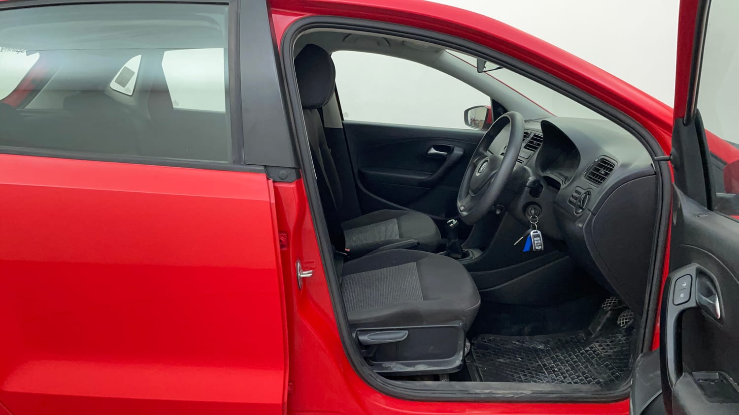 Used 2021 Volkswagen Polo Trendline 1.0L MPI Petrol Manual interior RIGHT SIDE FRONT DOOR CABIN VIEW