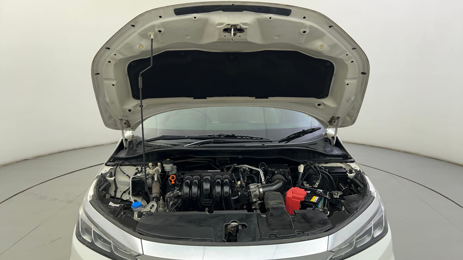 Used 2022 Honda City V Petrol Petrol Manual engine ENGINE & BONNET OPEN FRONT VIEW