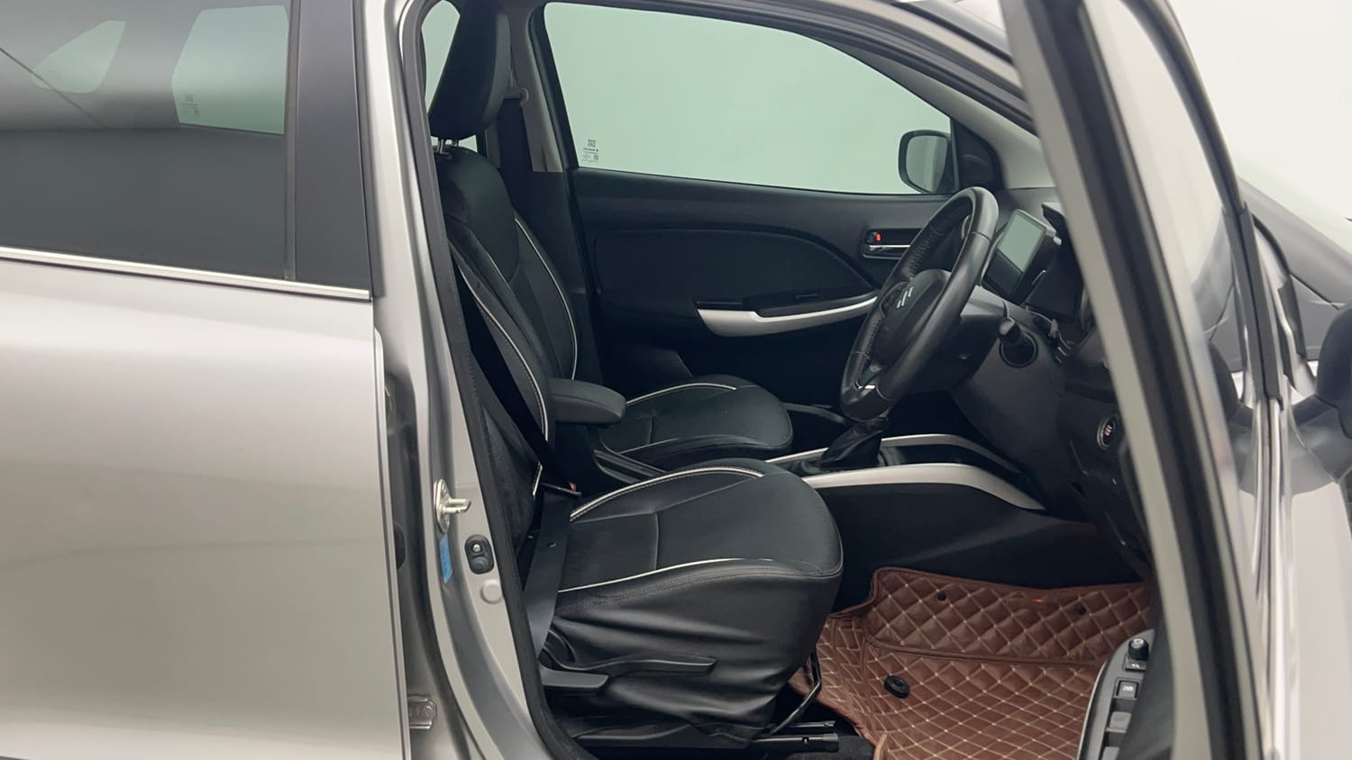 Used 2019 Maruti Suzuki Baleno Zeta 1.2 AT Petrol Automatic interior RIGHT SIDE FRONT DOOR CABIN VIEW
