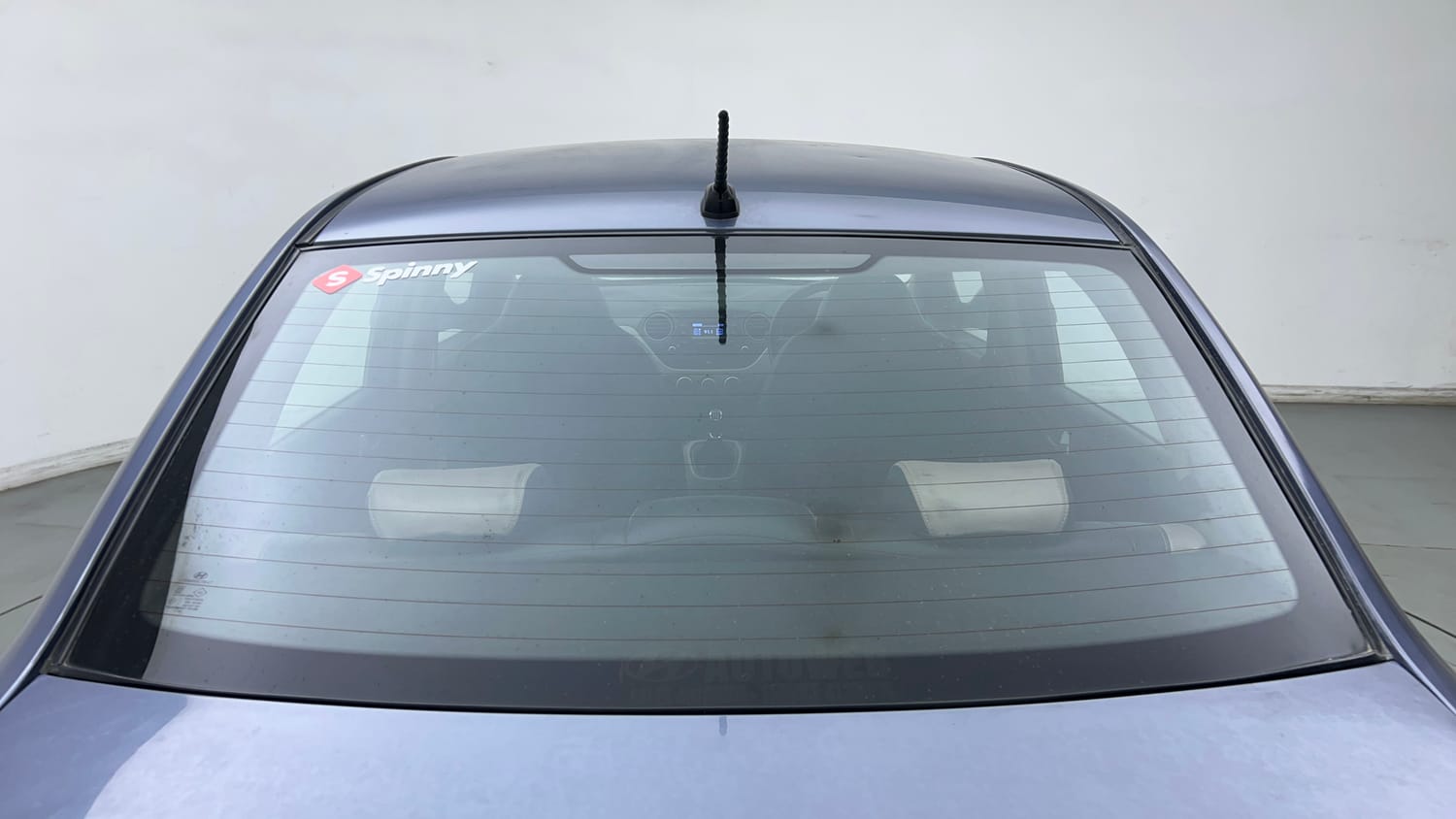 Used 2017 Hyundai Xcent SX Petrol Manual exterior BACK WINDSHIELD VIEW