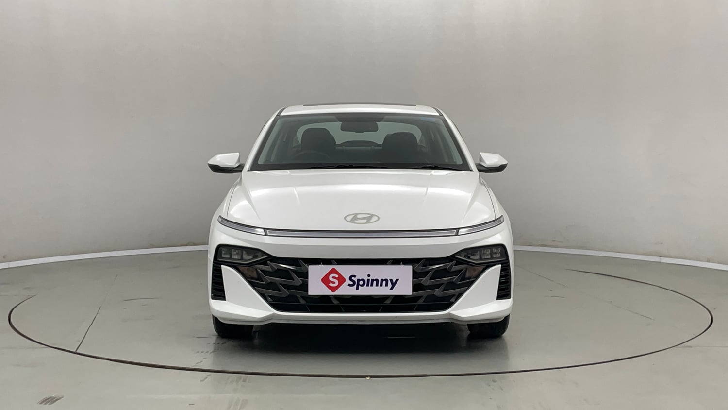 Used 2025 Hyundai Verna SX 1.5 Petrol MT Petrol Manual exterior FRONT VIEW