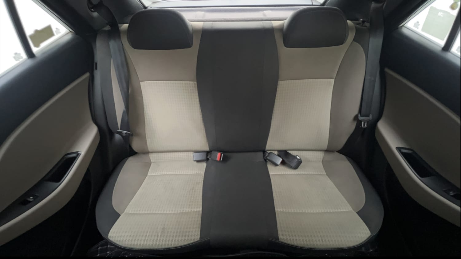 Used 2019 Hyundai Elite i20 Sportz Plus 1.2 Petrol Manual interior REAR SEAT CONDITION VIEW
