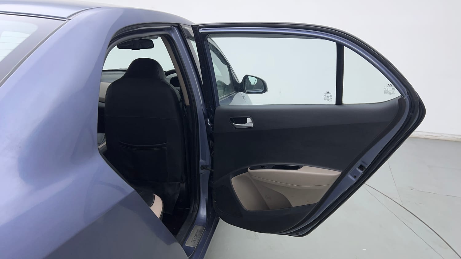 Used 2017 Hyundai Xcent SX Petrol Manual interior RIGHT REAR DOOR OPEN VIEW
