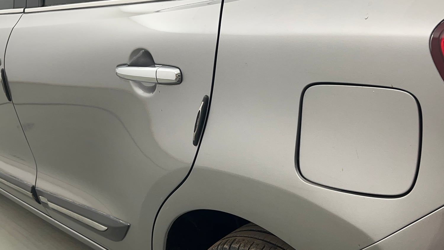 Used 2019 Maruti Suzuki Baleno Zeta 1.2 AT Petrol Automatic dents MINOR SCRATCH