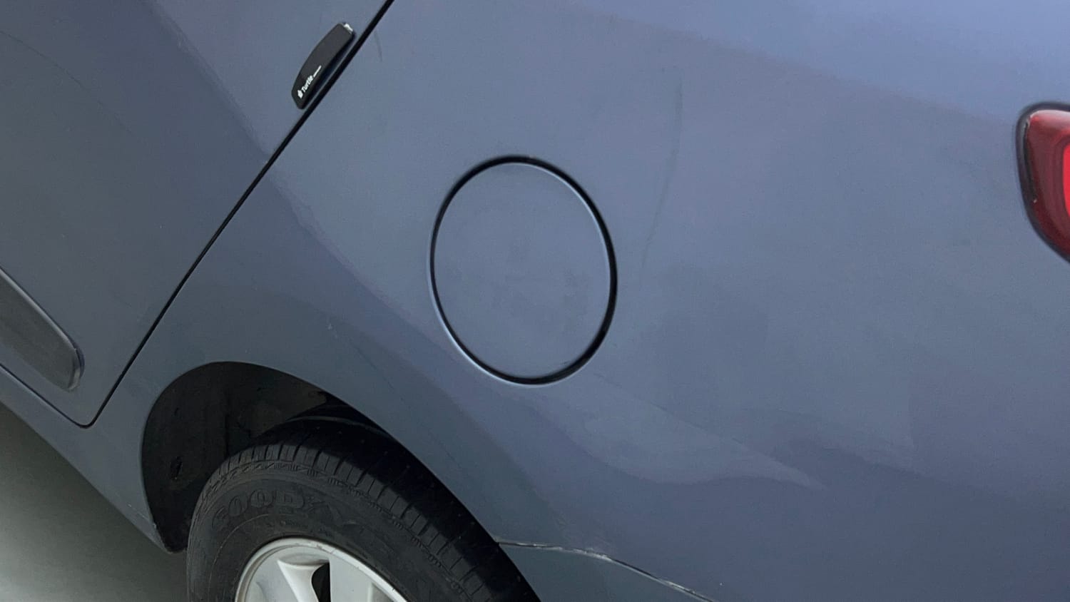 Used 2017 Hyundai Xcent SX Petrol Manual dents MINOR SCRATCH