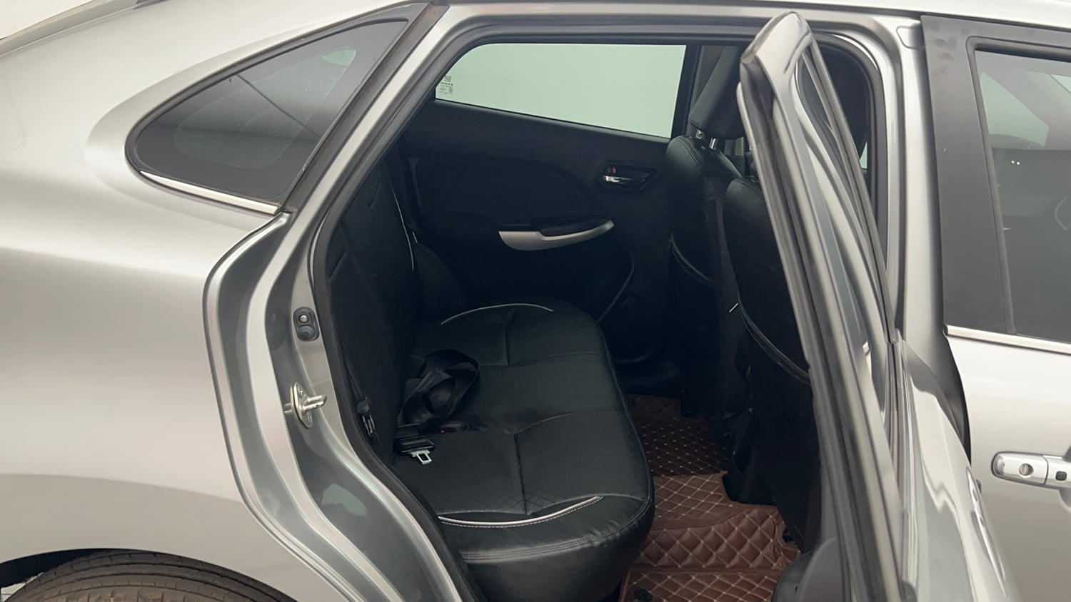Used 2019 Maruti Suzuki Baleno Zeta 1.2 AT Petrol Automatic interior RIGHT SIDE REAR DOOR CABIN VIEW