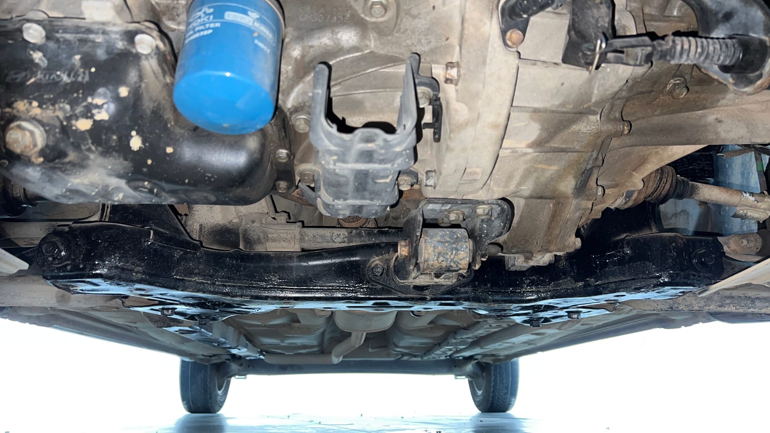 Used 2017 Hyundai Xcent SX Petrol Manual extra FRONT LEFT UNDERBODY VIEW
