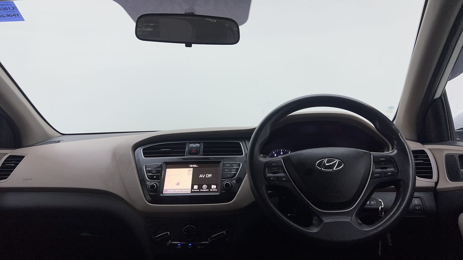 Used 2019 Hyundai Elite i20 Sportz Plus 1.2 Petrol Manual interior DASHBOARD VIEW