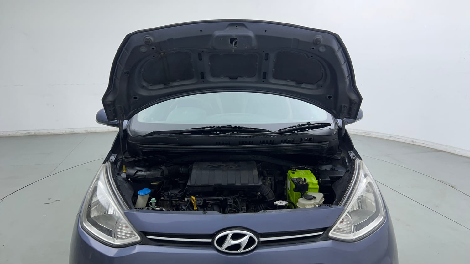 Used 2017 Hyundai Xcent SX Petrol Manual engine ENGINE & BONNET OPEN FRONT VIEW