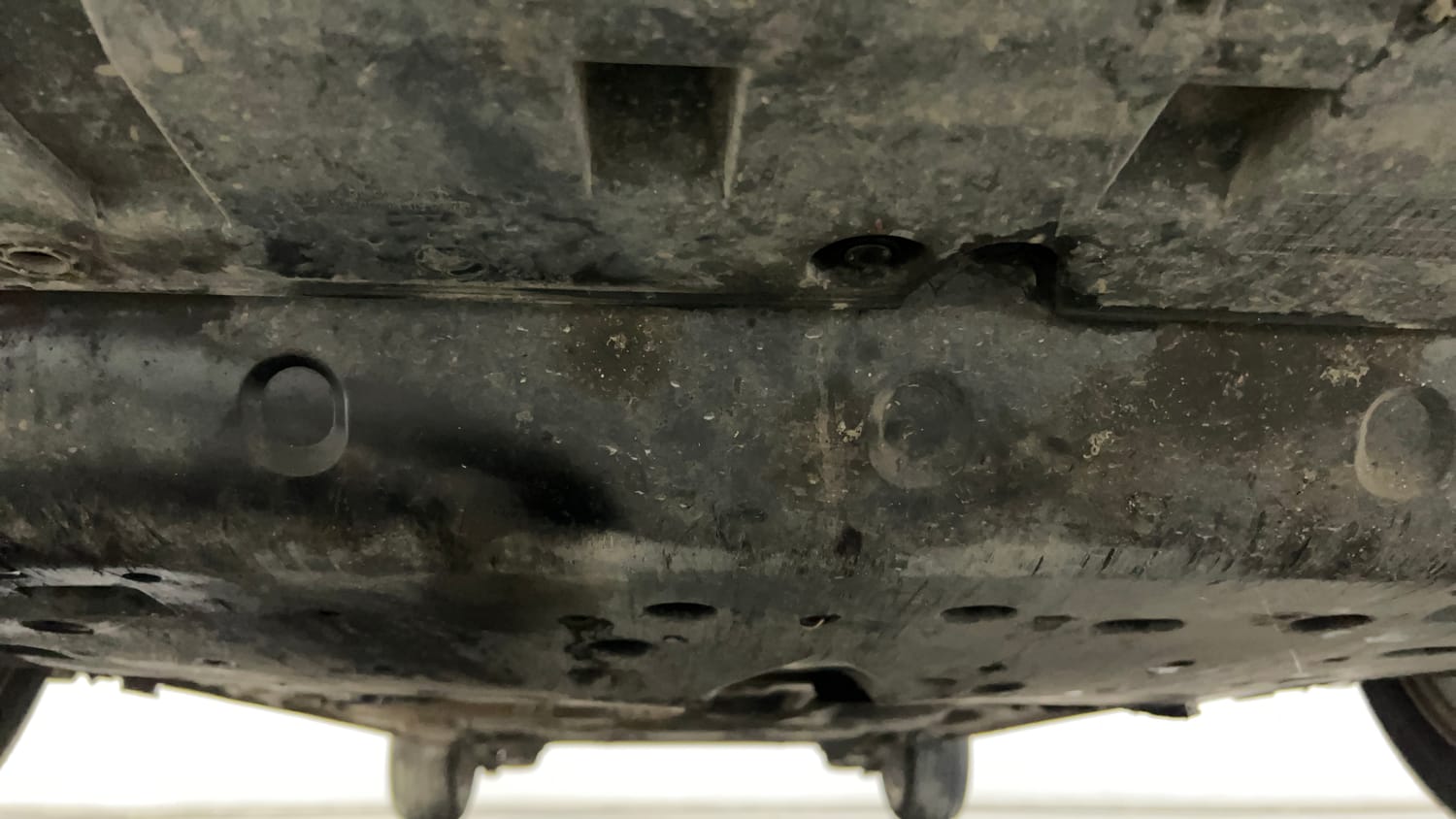 Used 2022 Honda City V Petrol Petrol Manual extra FRONT LEFT UNDERBODY VIEW