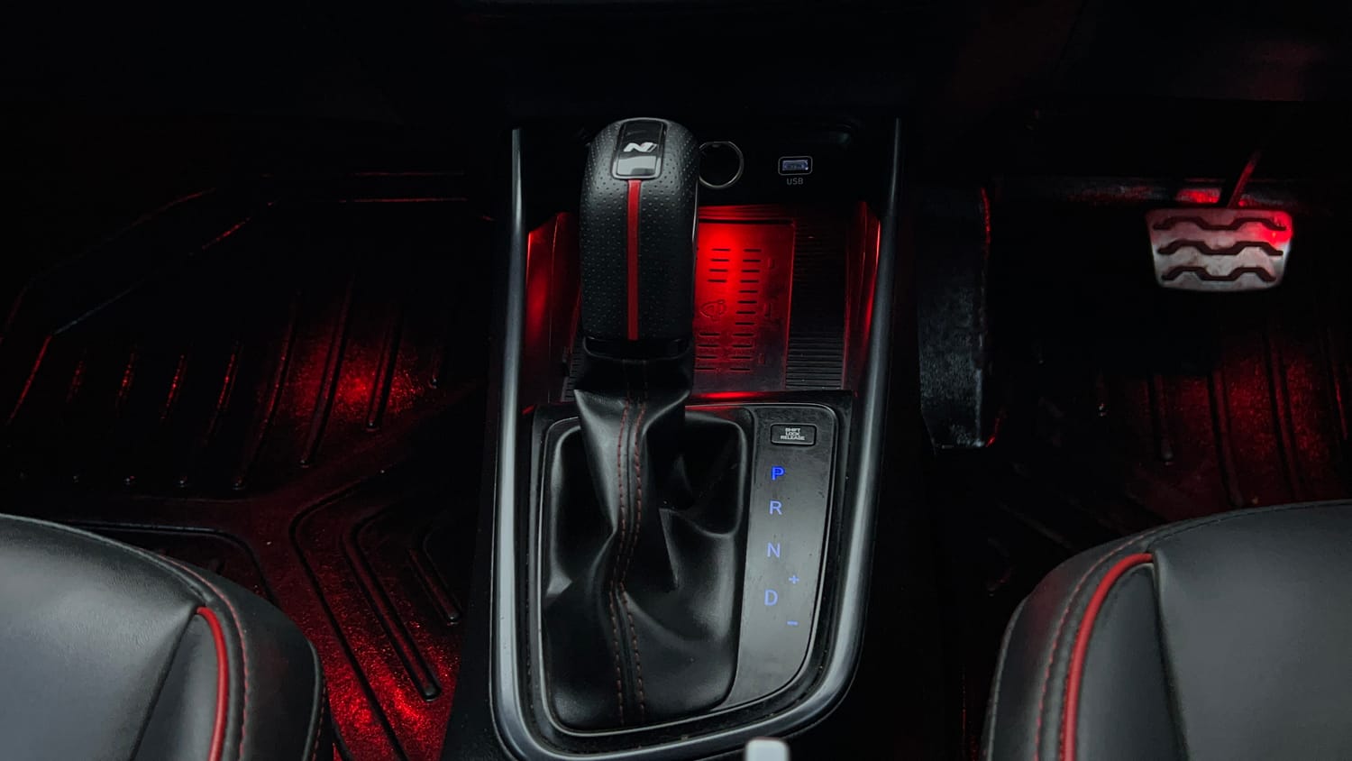Used 2024 Hyundai i20 N Line N8 1.0 Turbo DCT Petrol Automatic interior GEAR  KNOB VIEW
