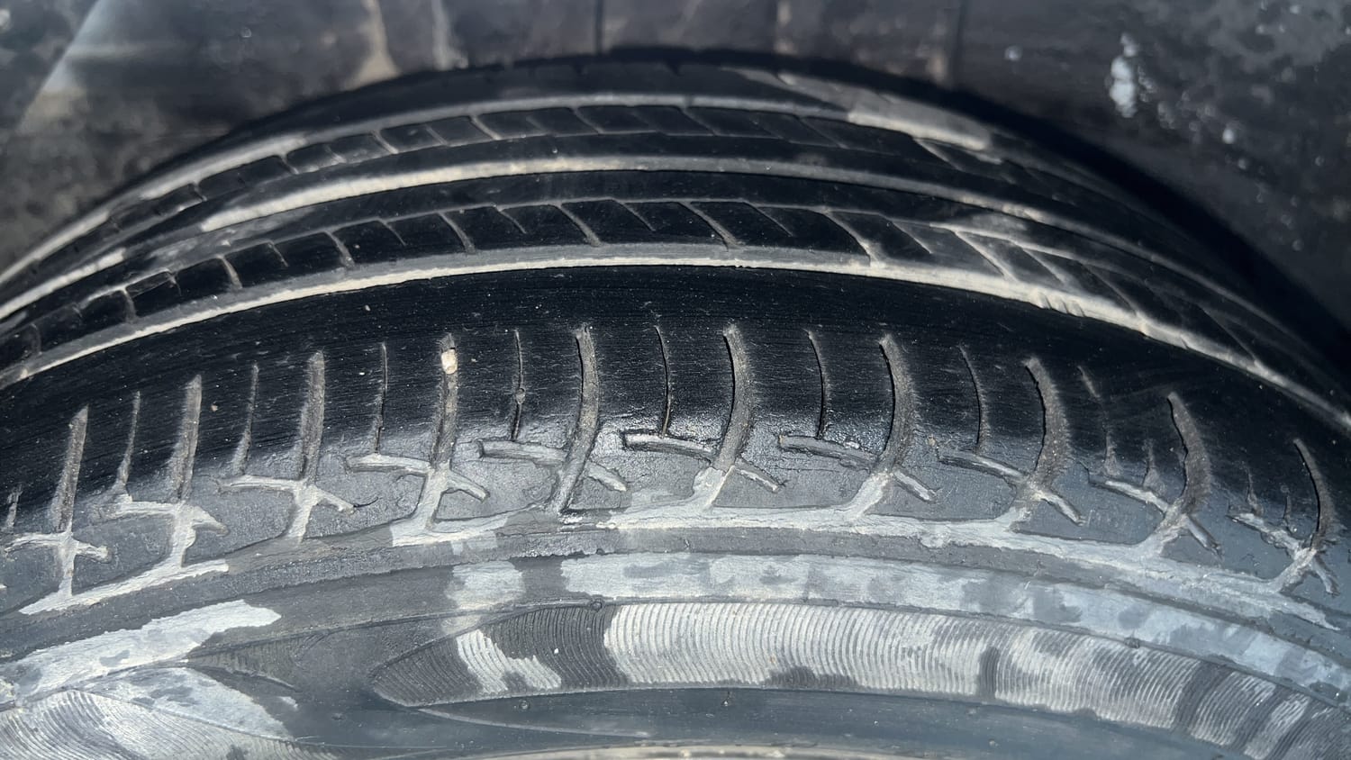 Used 2019 Hyundai Elite i20 Sportz Plus 1.2 Petrol Manual tyres RIGHT REAR TYRE TREAD VIEW