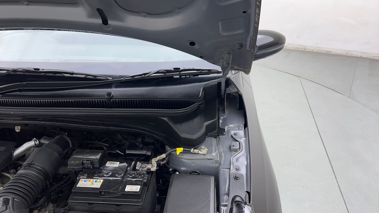 Used 2024 Hyundai i20 N Line N8 1.0 Turbo DCT Petrol Automatic engine ENGINE LEFT SIDE HINGE & APRON VIEW
