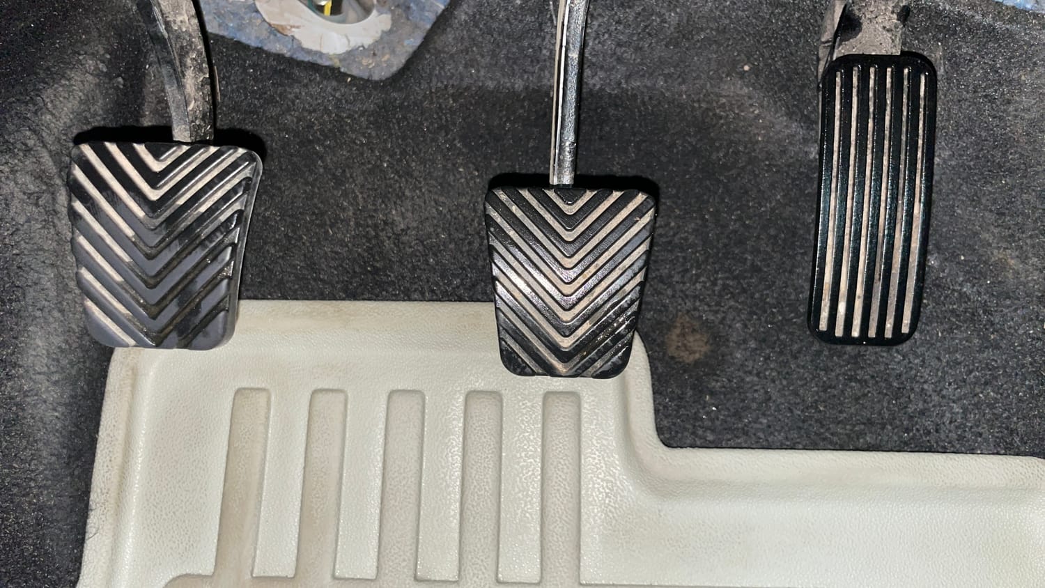 Used 2025 Hyundai Verna SX 1.5 Petrol MT Petrol Manual interior PEDALS VIEW