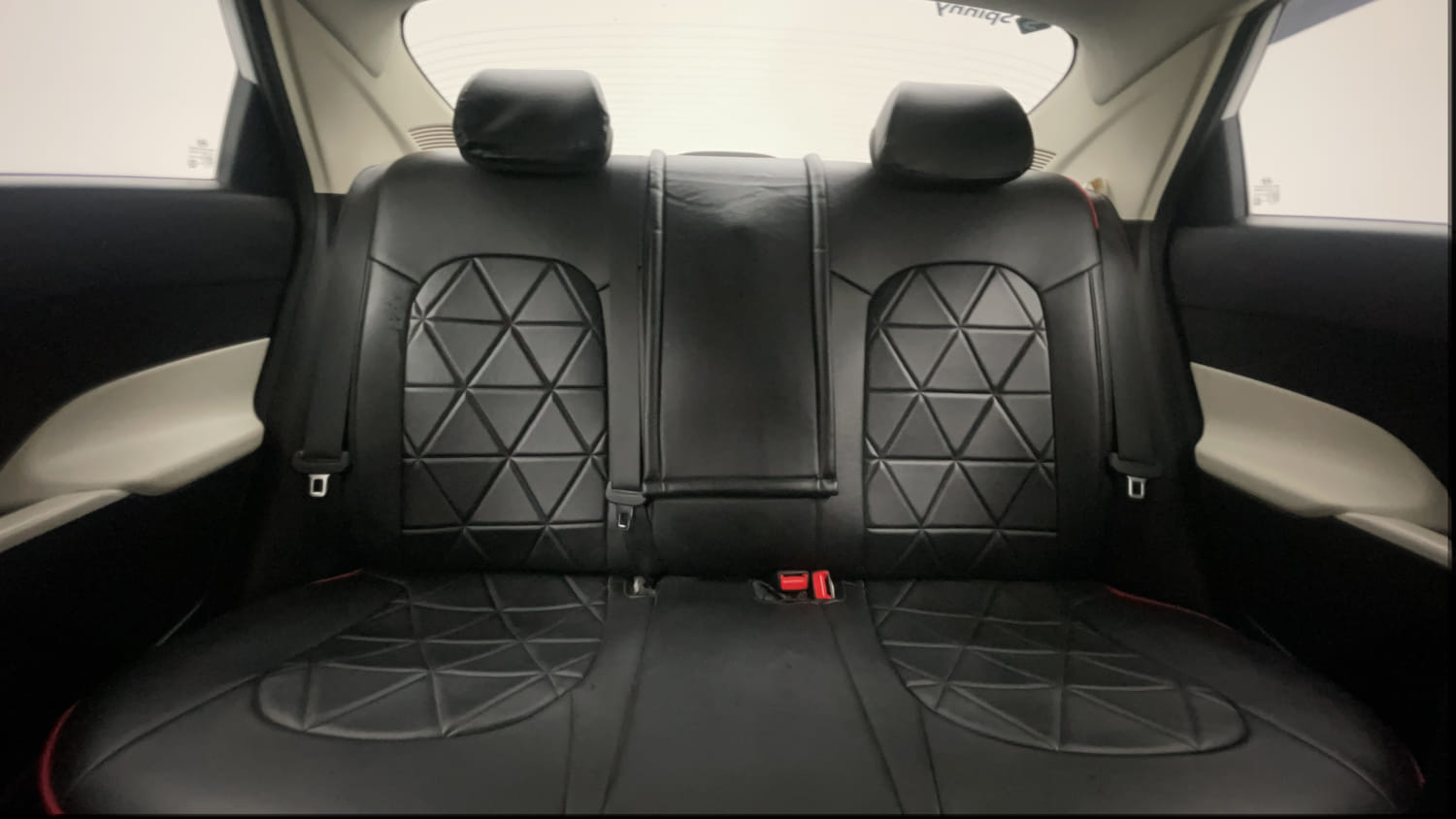 Used 2025 Hyundai Verna SX 1.5 Petrol MT Petrol Manual interior REAR SEAT CONDITION VIEW