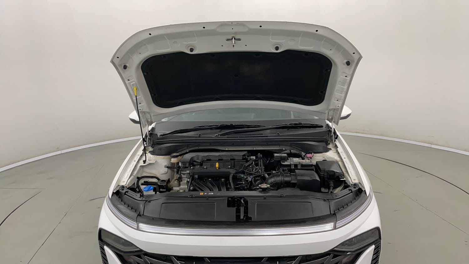 Used 2025 Hyundai Verna SX 1.5 Petrol MT Petrol Manual engine ENGINE & BONNET OPEN FRONT VIEW