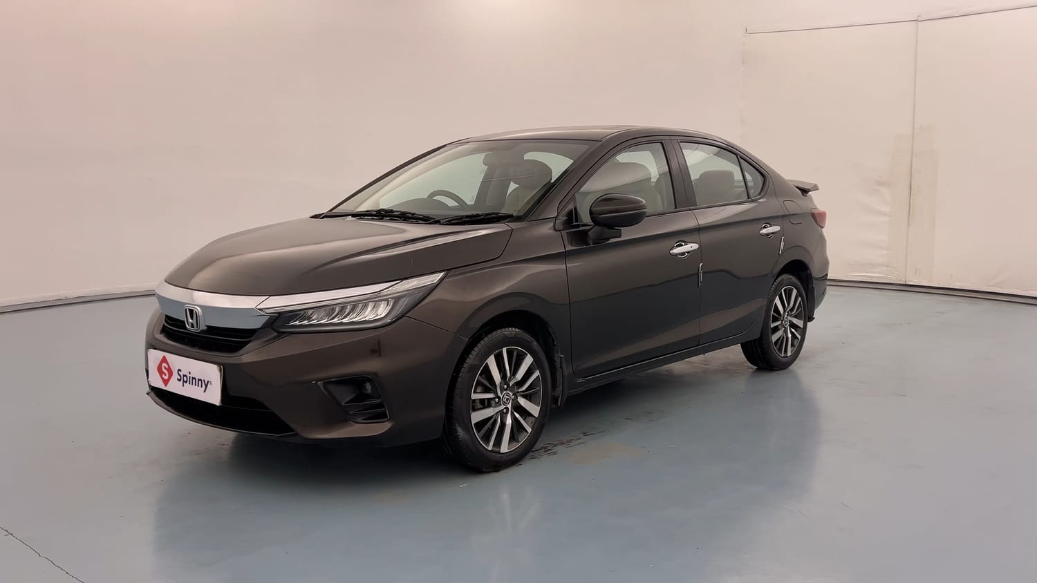 Used Honda City ZX CVT in Lucknow 2026 model, India at Best Price.
