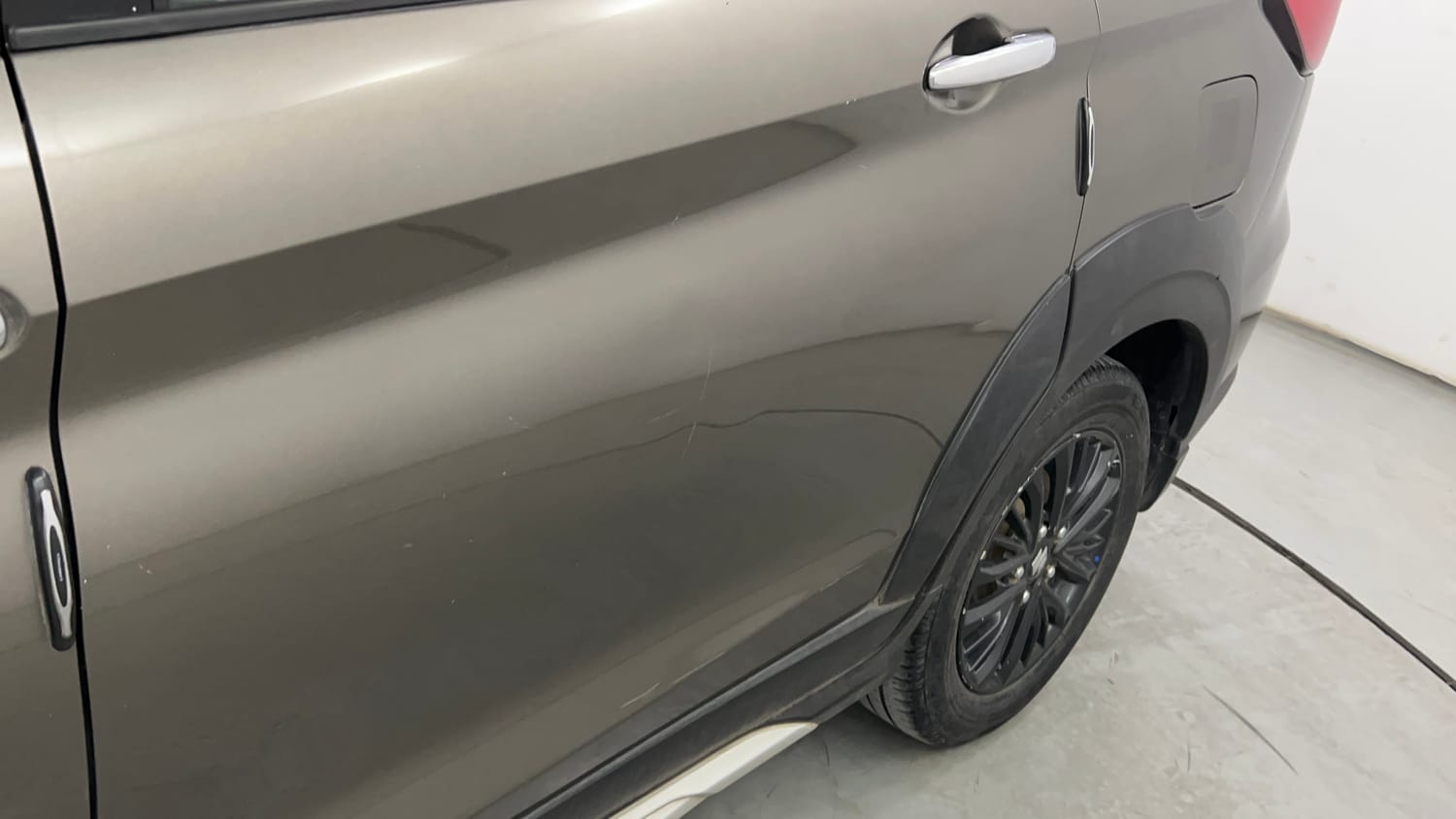 Used 2019 Maruti Suzuki XL6 Alpha AT Petrol Petrol Automatic dents MINOR SCRATCH