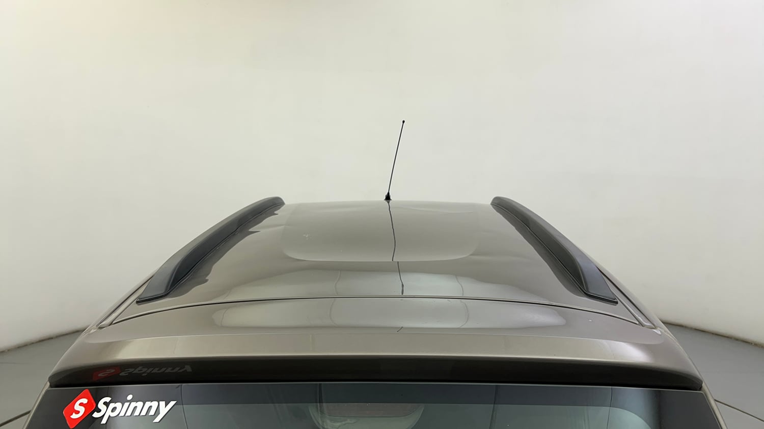 Used 2017 Renault Kwid CLIMBER 1.0 AMT Petrol Automatic exterior EXTERIOR ROOF VIEW