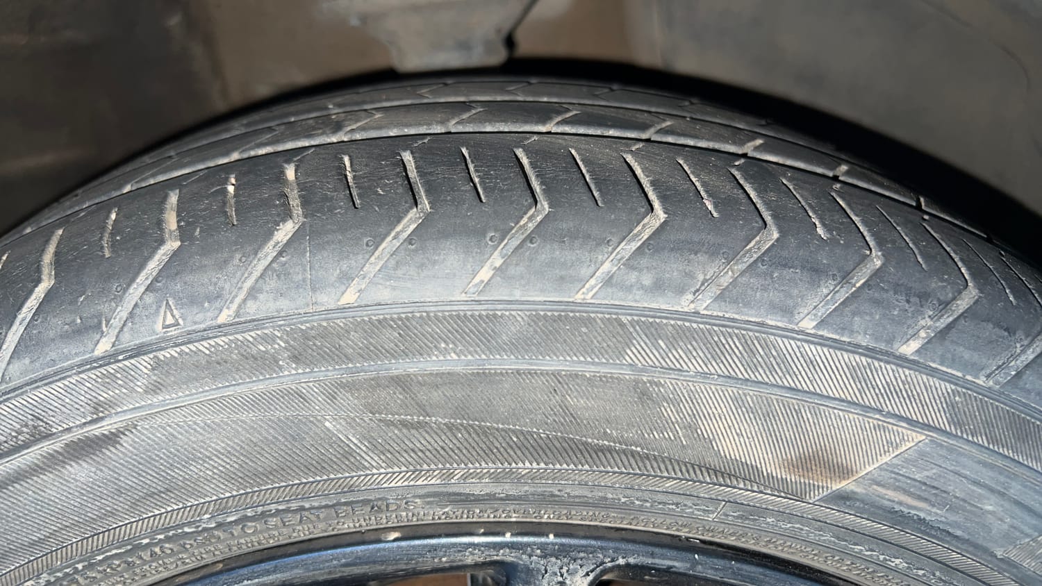 Used 2022 Maruti Suzuki Celerio ZXi Plus Petrol Manual tyres RIGHT FRONT TYRE TREAD VIEW
