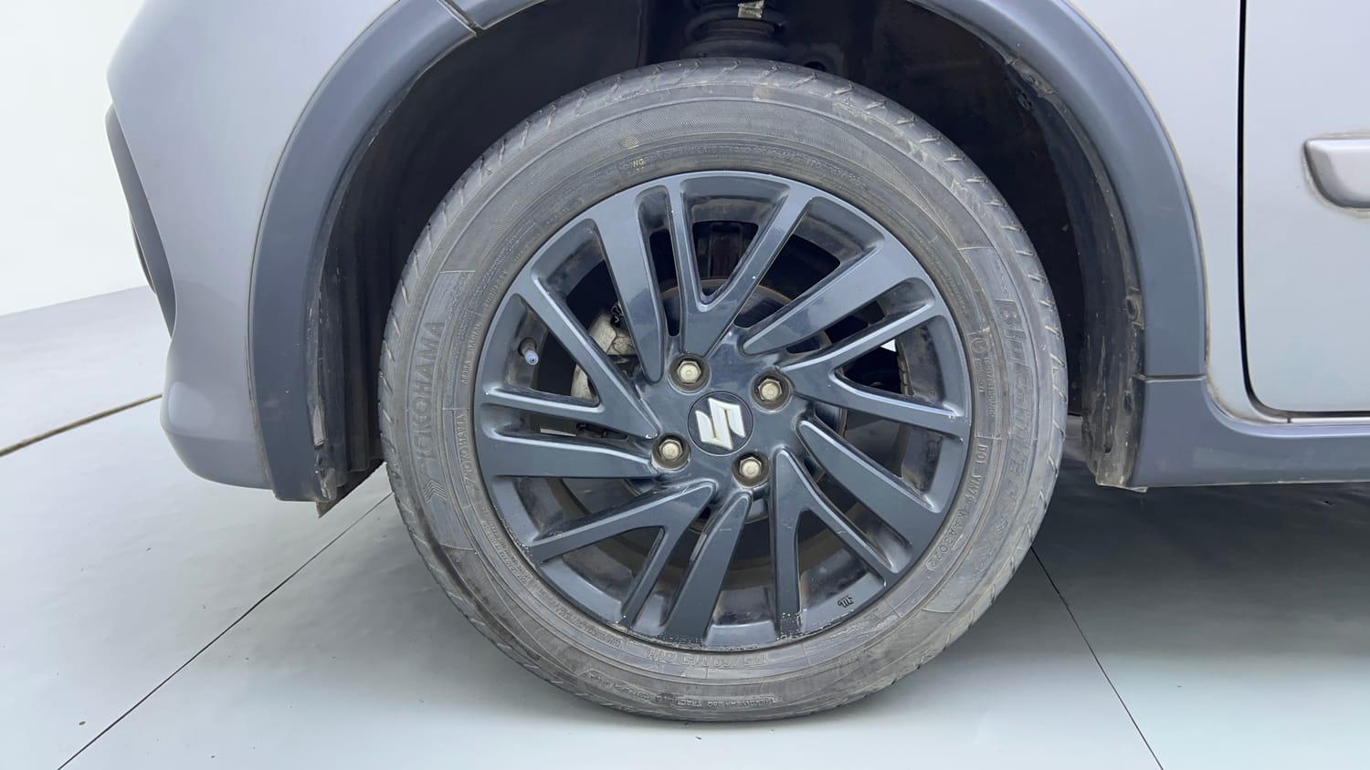 Used 2022 Maruti Suzuki Celerio ZXi Plus Petrol Manual tyres LEFT FRONT TYRE RIM VIEW