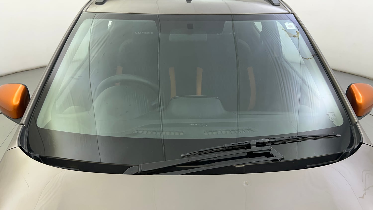 Used 2017 Renault Kwid CLIMBER 1.0 AMT Petrol Automatic exterior FRONT WINDSHIELD VIEW