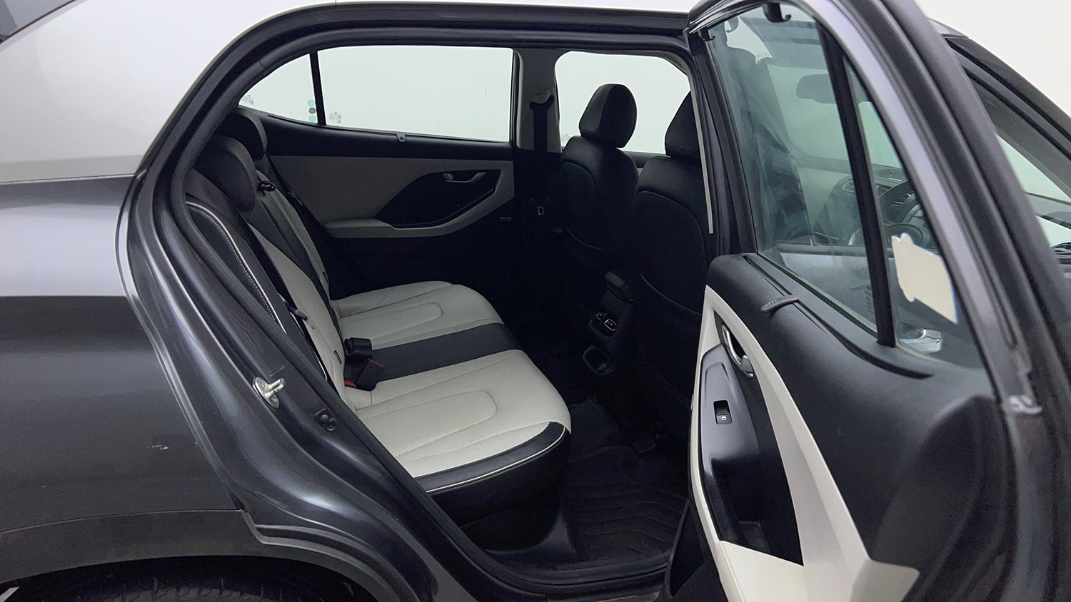 Used 2022 Hyundai Creta SX (O) 1.5 Diesel Automatic Diesel Automatic interior RIGHT SIDE REAR DOOR CABIN VIEW