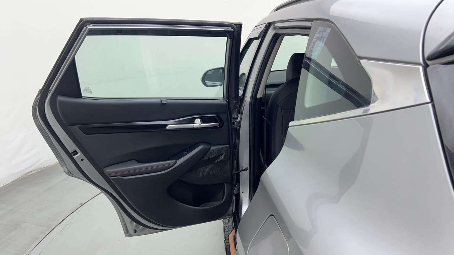 Used 2019 Kia Seltos GTX 1.4 Petrol Manual interior LEFT REAR DOOR OPEN VIEW