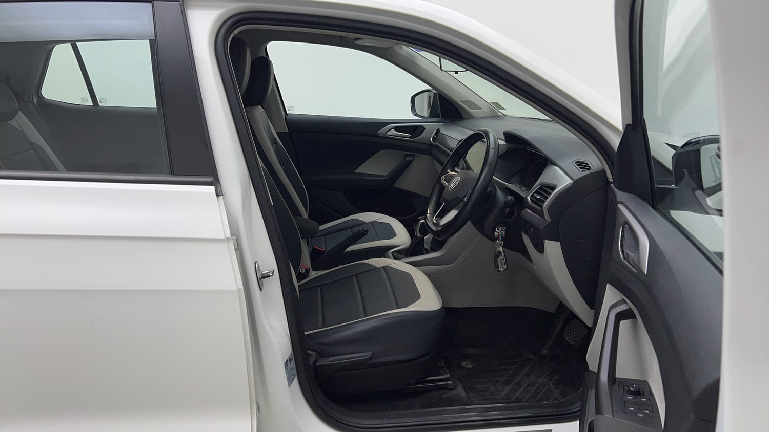 2022 Volkswagen Taigun Highline 1.0 TSI AT-17