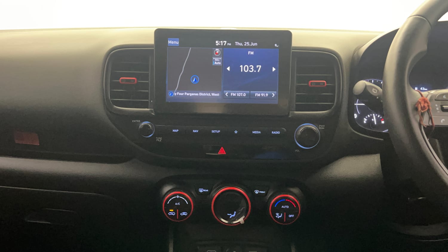 Used 2021 Hyundai Venue SX (O) 1.5 CRDi Diesel Manual interior MUSIC SYSTEM & AC CONTROL VIEW