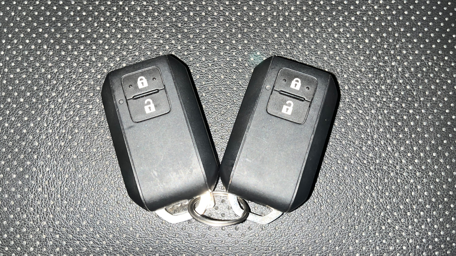 Used 2023 Toyota Urban Cruiser Hyryder V AWD NeoDrive Petrol Manual extra CAR KEY VIEW
