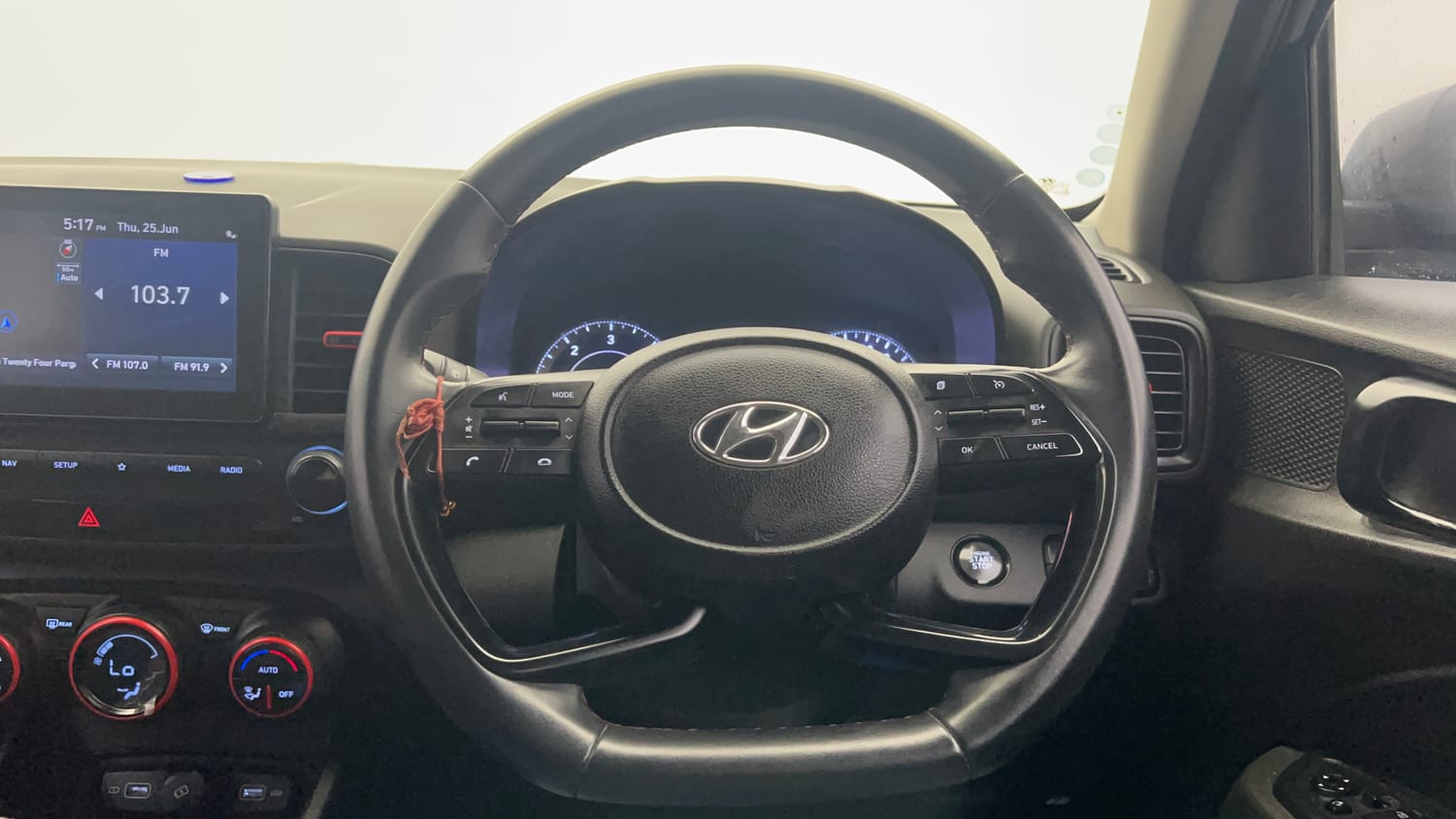 Used 2021 Hyundai Venue SX (O) 1.5 CRDi Diesel Manual interior STEERING VIEW