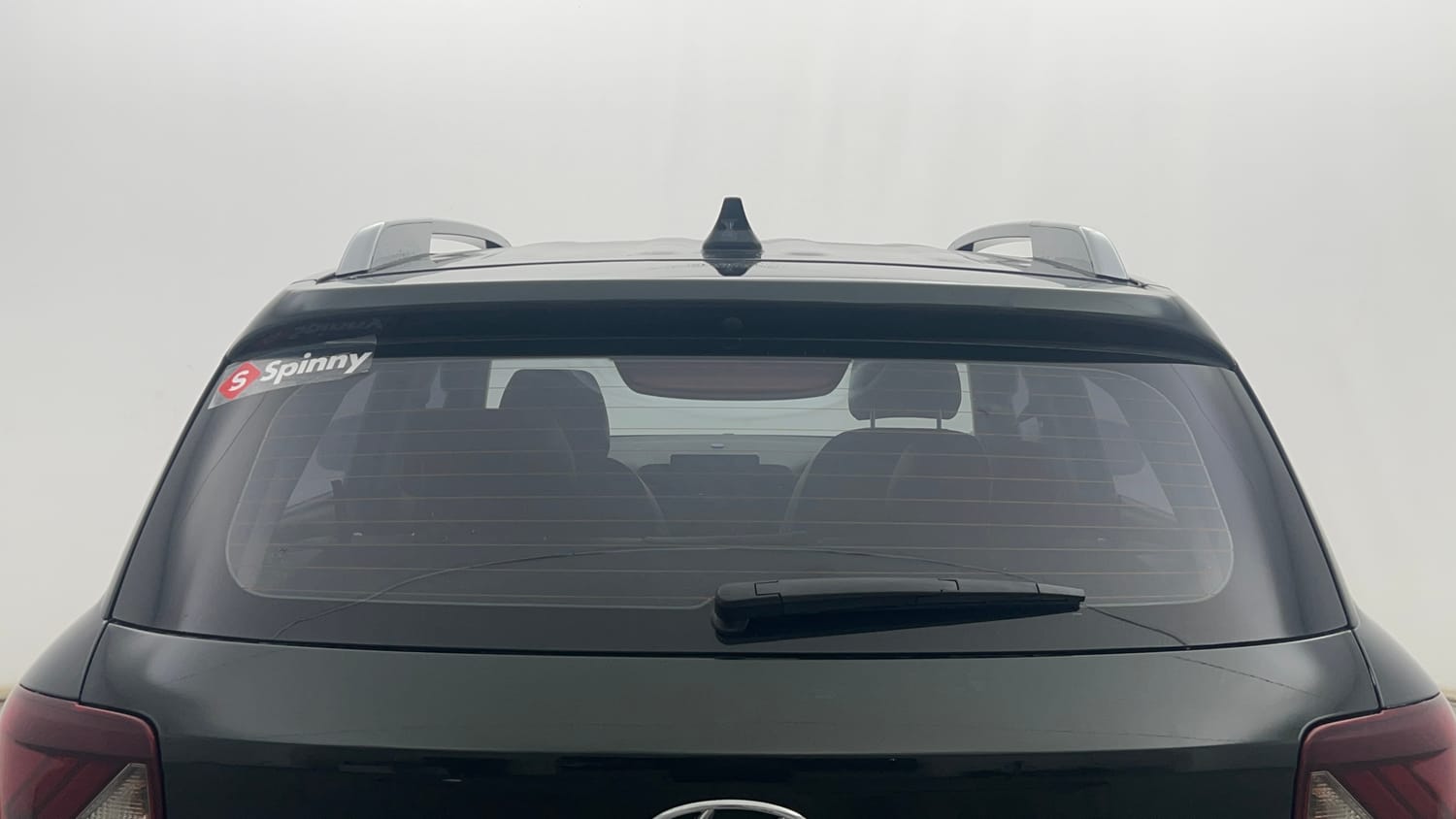 Used 2021 Hyundai Venue SX (O) 1.5 CRDi Diesel Manual exterior BACK WINDSHIELD VIEW