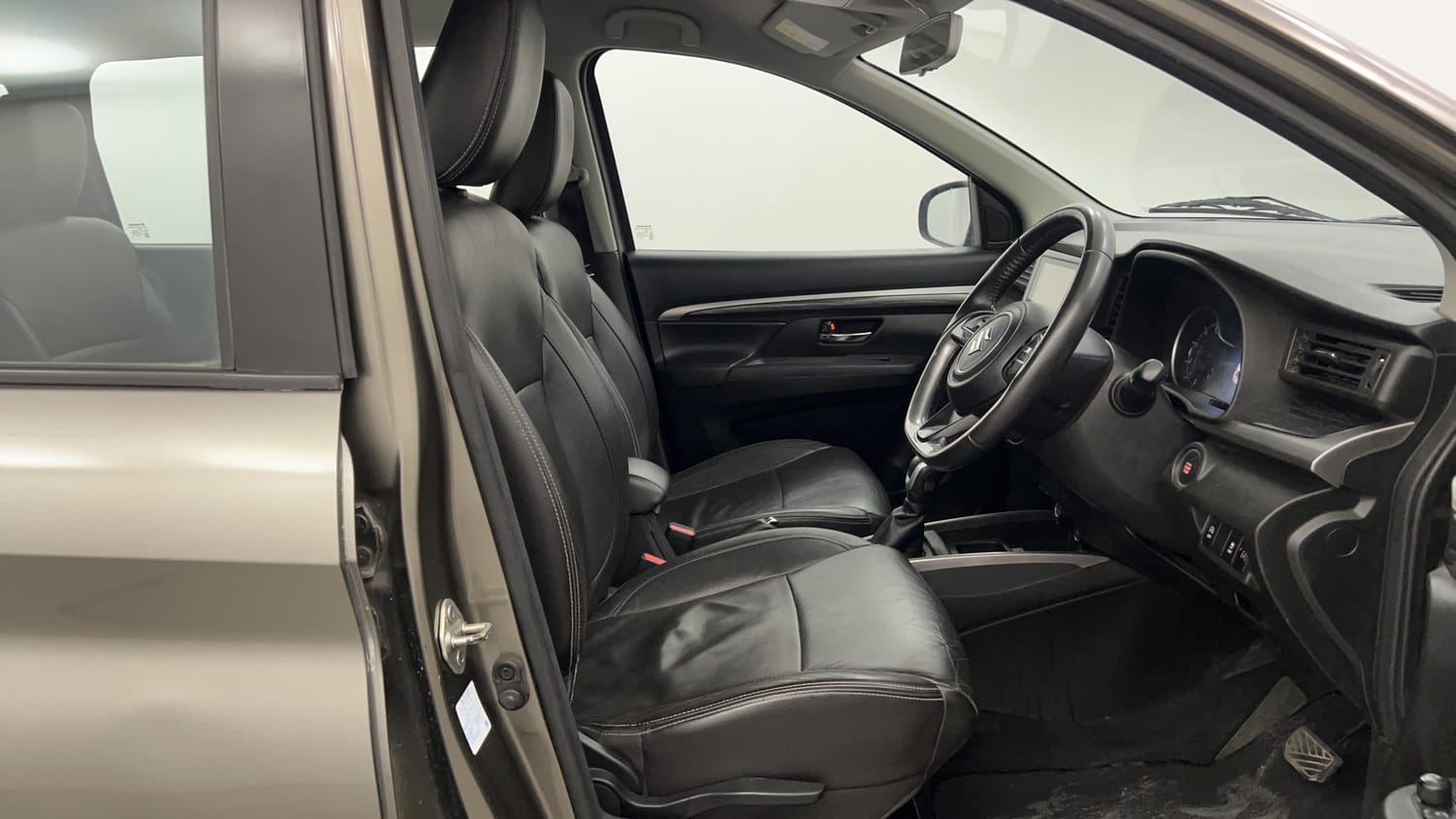 Used 2019 Maruti Suzuki XL6 Alpha AT Petrol Petrol Automatic interior RIGHT SIDE FRONT DOOR CABIN VIEW