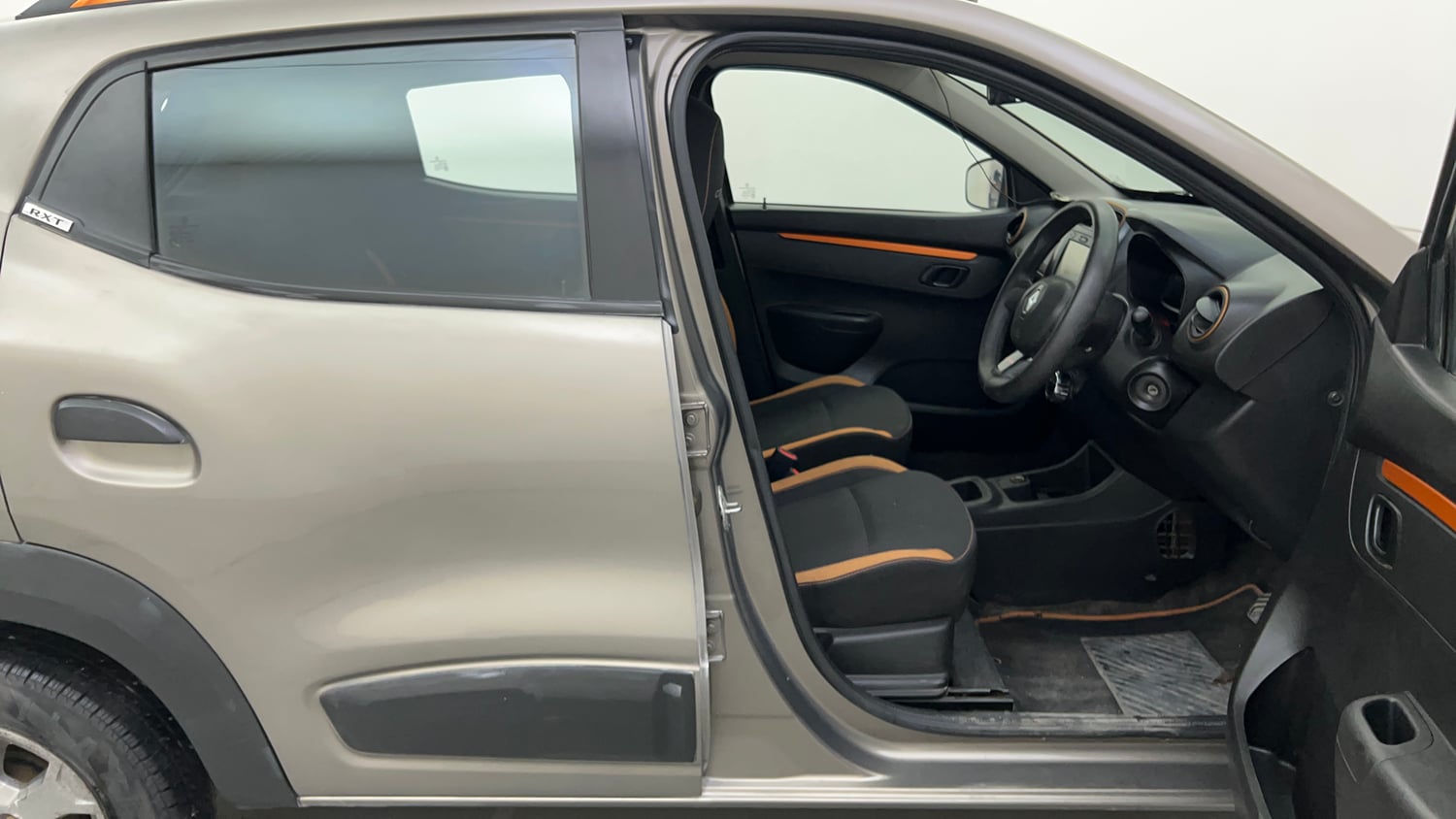 Used 2017 Renault Kwid CLIMBER 1.0 AMT Petrol Automatic interior RIGHT SIDE FRONT DOOR CABIN VIEW