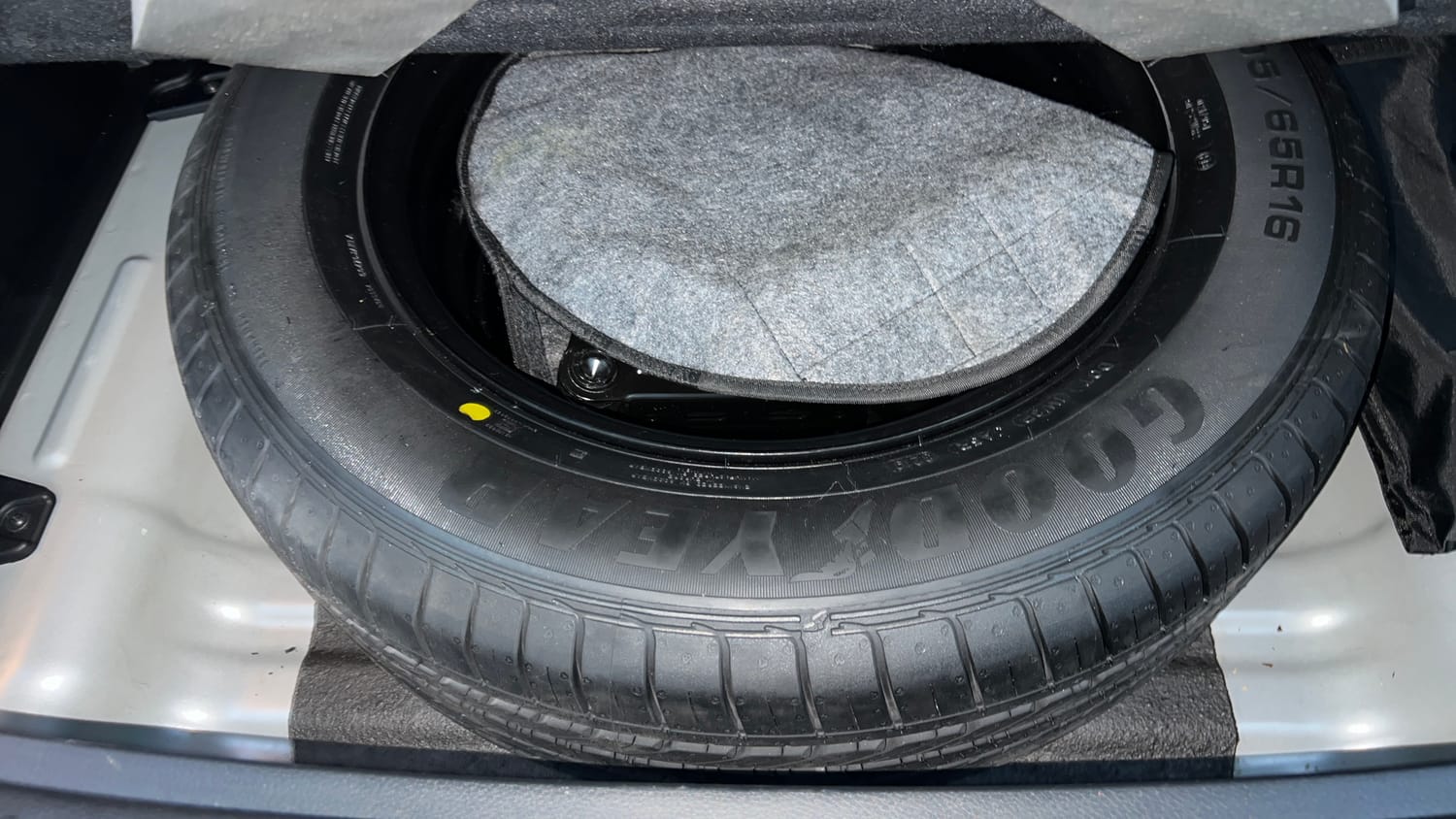 Used 2019 Kia Seltos GTX 1.4 Petrol Manual tyres SPARE TYRE VIEW