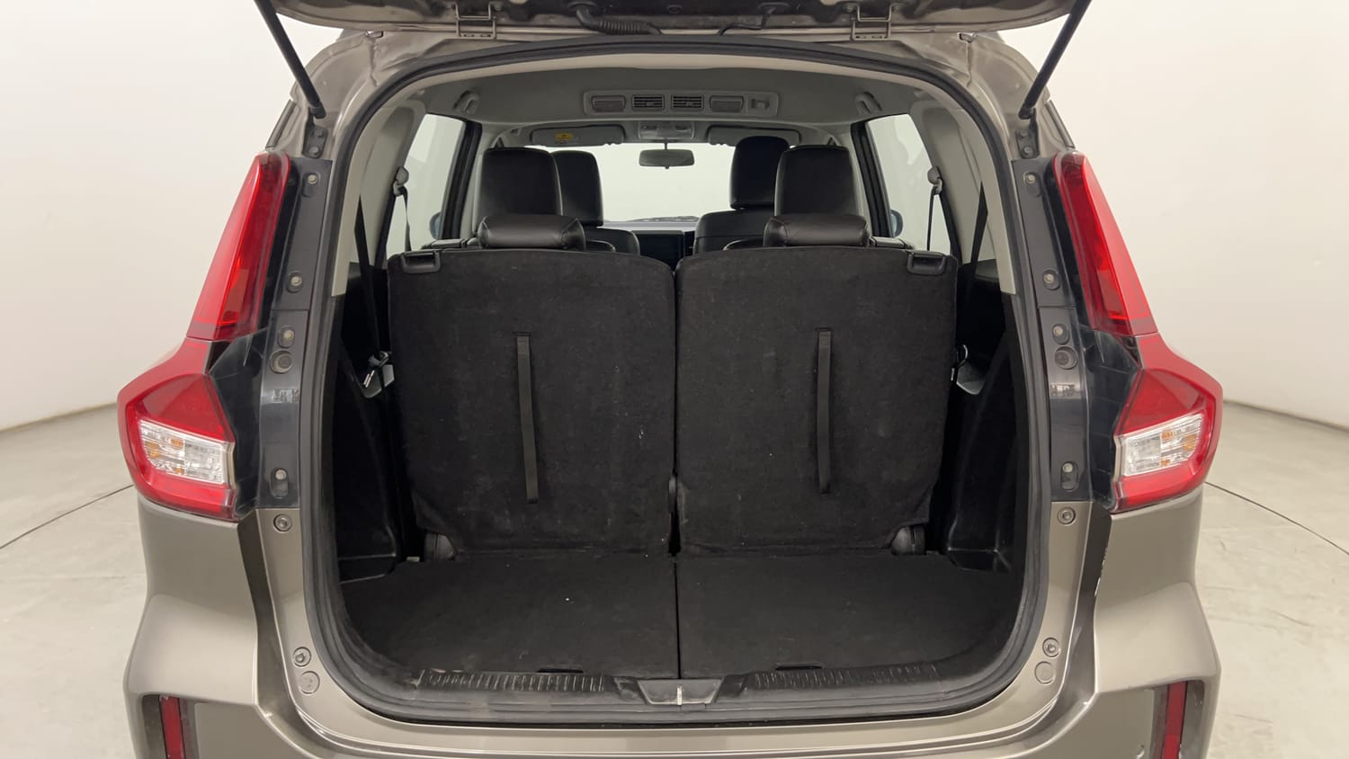 Used 2019 Maruti Suzuki XL6 Alpha AT Petrol Petrol Automatic interior DICKY INSIDE VIEW