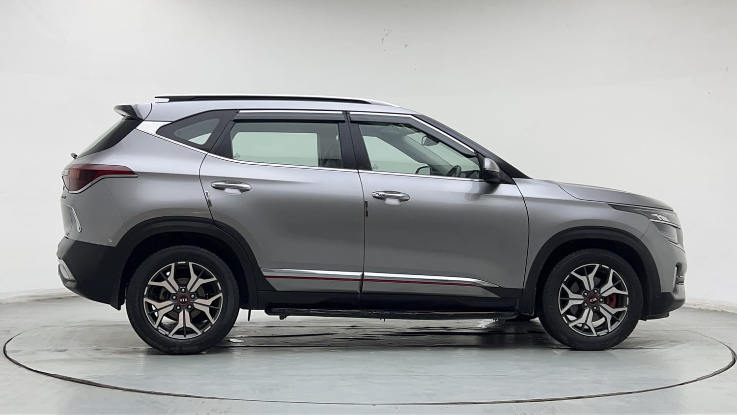 Used 2019 Kia Seltos GTX 1.4 Petrol Manual exterior RIGHT SIDE VIEW