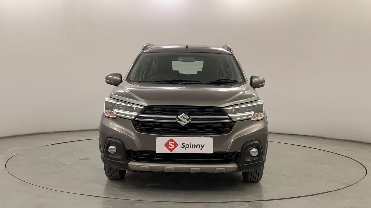 Used 2019 Maruti Suzuki XL6 Alpha AT Petrol Petrol Automatic exterior FRONT VIEW