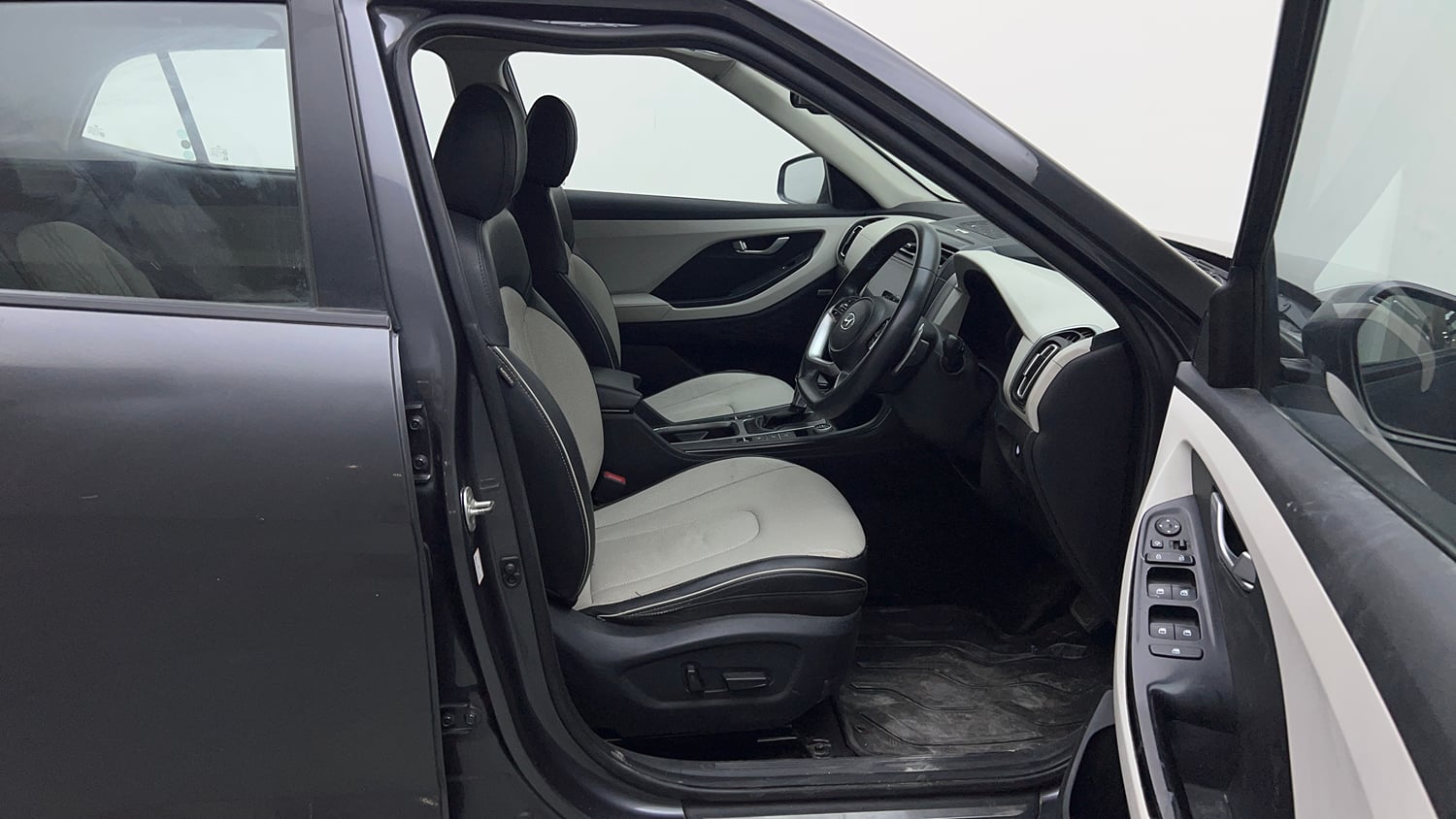 Used 2022 Hyundai Creta SX (O) 1.5 Diesel Automatic Diesel Automatic interior RIGHT SIDE FRONT DOOR CABIN VIEW