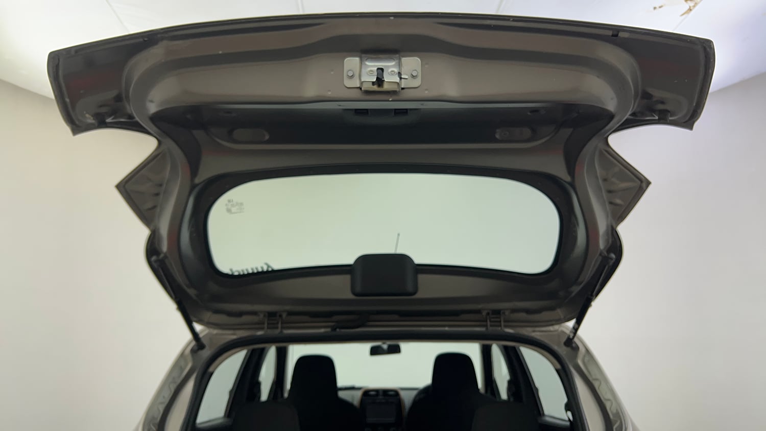 Used 2017 Renault Kwid CLIMBER 1.0 AMT Petrol Automatic interior DICKY DOOR OPEN VIEW