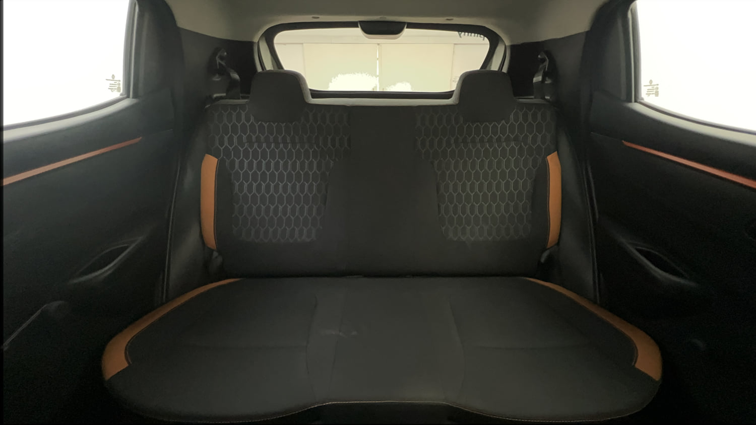 Used 2017 Renault Kwid CLIMBER 1.0 AMT Petrol Automatic interior REAR SEAT CONDITION VIEW