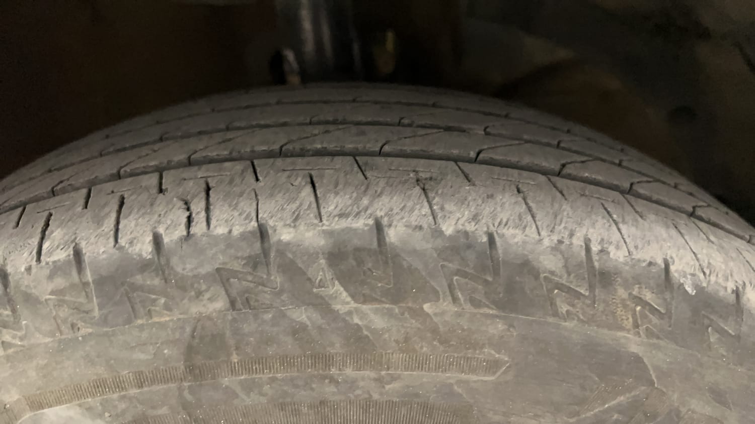 Used 2019 Maruti Suzuki XL6 Alpha AT Petrol Petrol Automatic tyres RIGHT FRONT TYRE TREAD VIEW