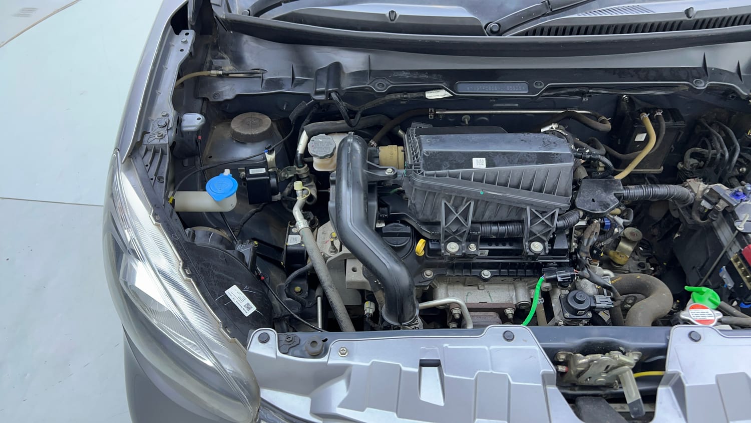 Used 2022 Maruti Suzuki Celerio ZXi Plus Petrol Manual engine ENGINE RIGHT SIDE VIEW