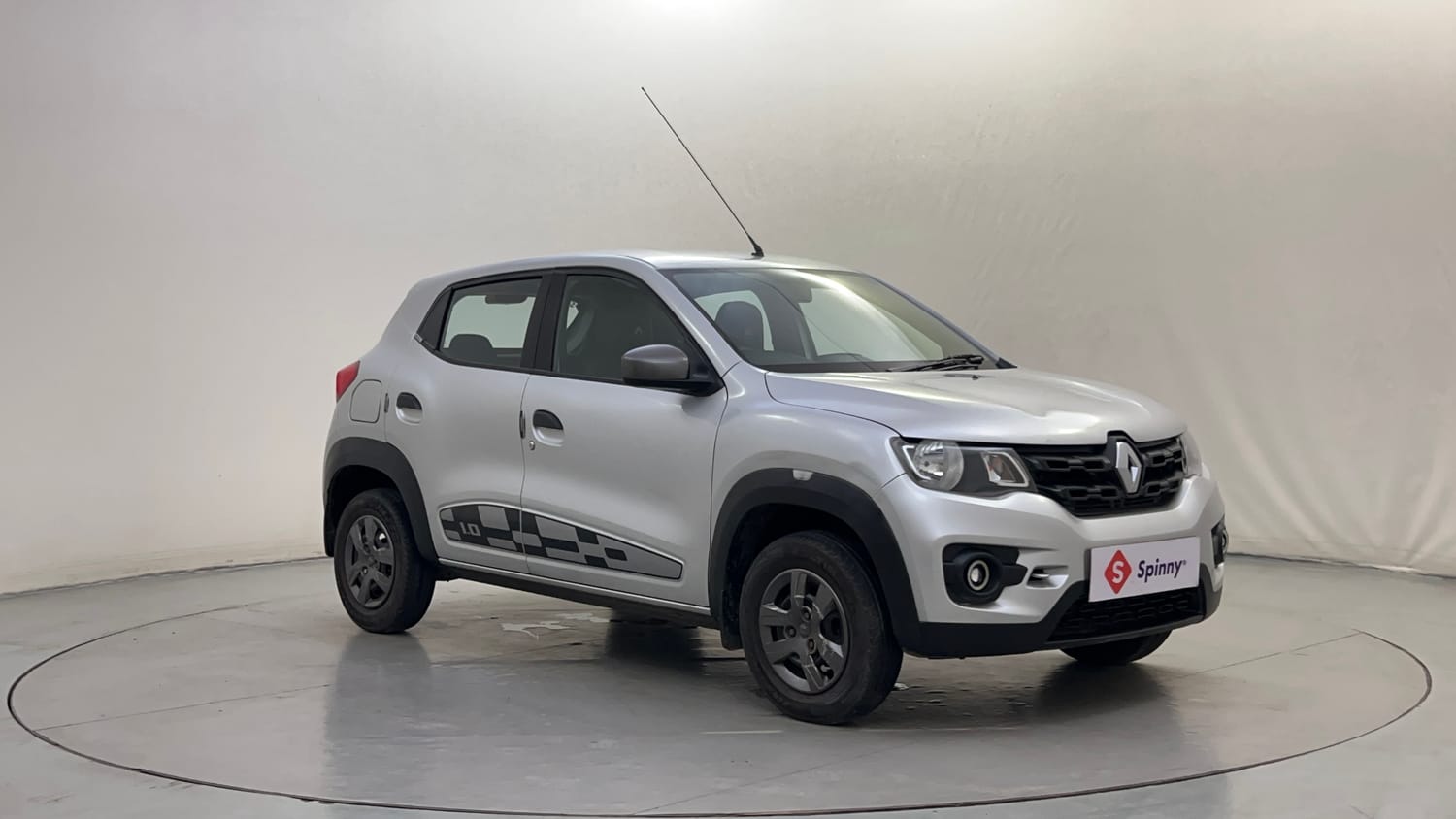 Used 2017 Renault Kwid 1.0 RXL AMT Petrol Automatic exterior RIGHT FRONT CORNER VIEW