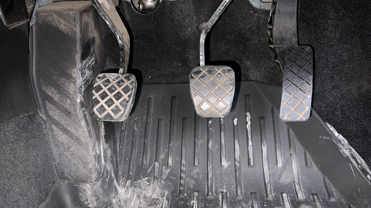 Used 2025 Volkswagen Virtus Comfortline 1.0 TSI MT Petrol Manual interior PEDALS VIEW