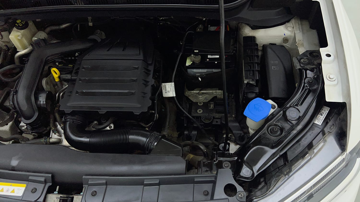 2022 Volkswagen Taigun Highline 1.0 TSI AT-28